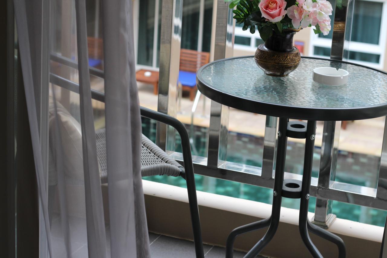 Le Bangkok Hotel Esterno foto