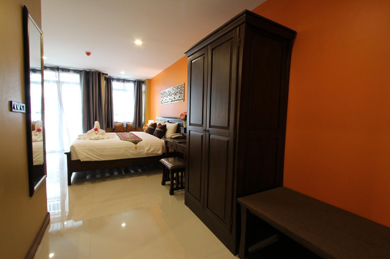 Le Bangkok Hotel Esterno foto